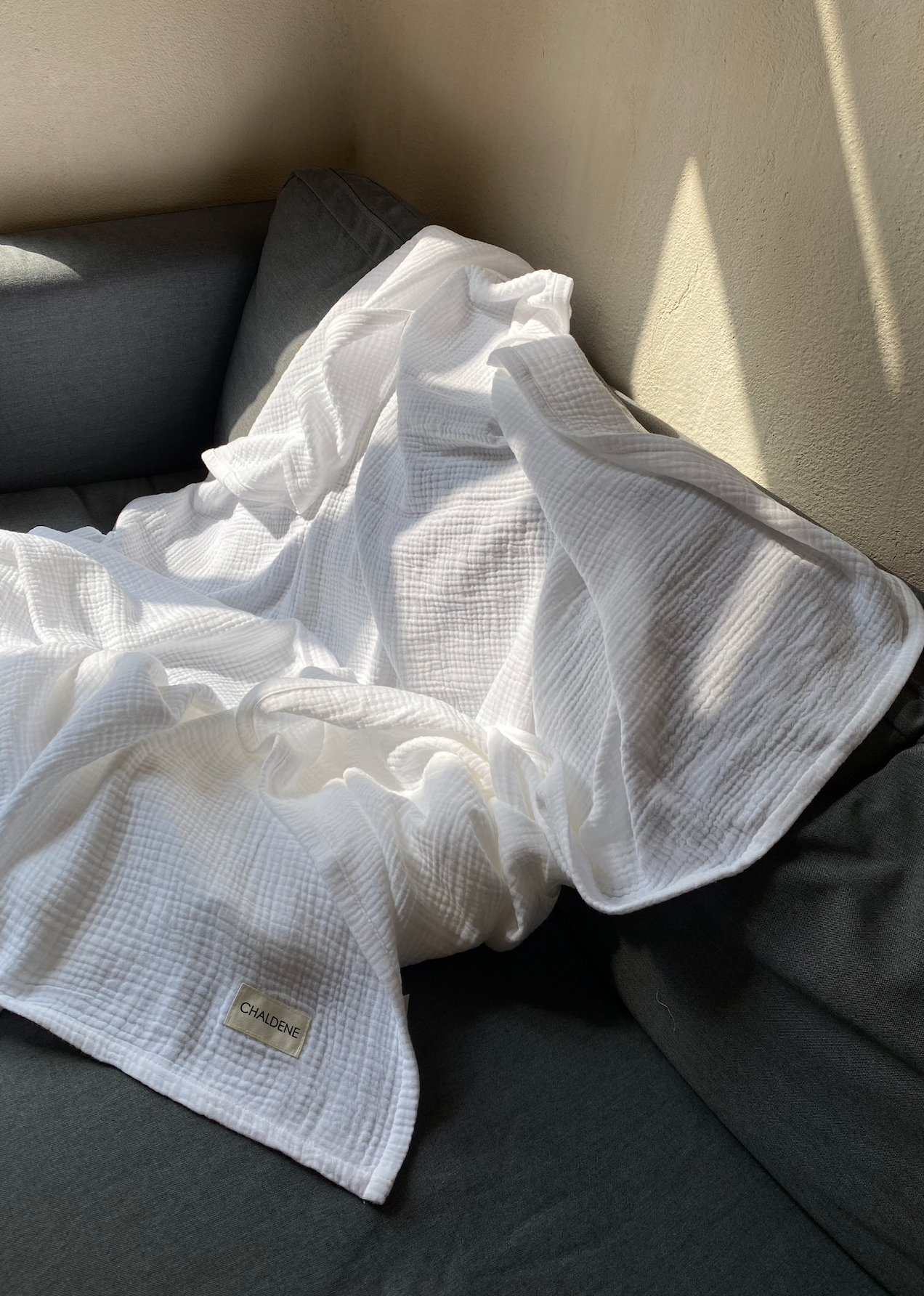 Lightweight throw blanket 100% gauze cotton